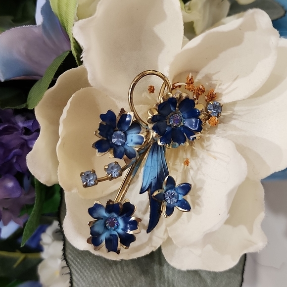 Vintage enzian flower brooch handmade in Austria - Picture 2 of 13